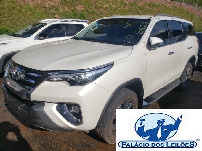 TOYOTA HILUX SW4 19/20